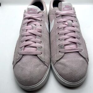Women’s NIKE suede power pink sneakers Size: 8